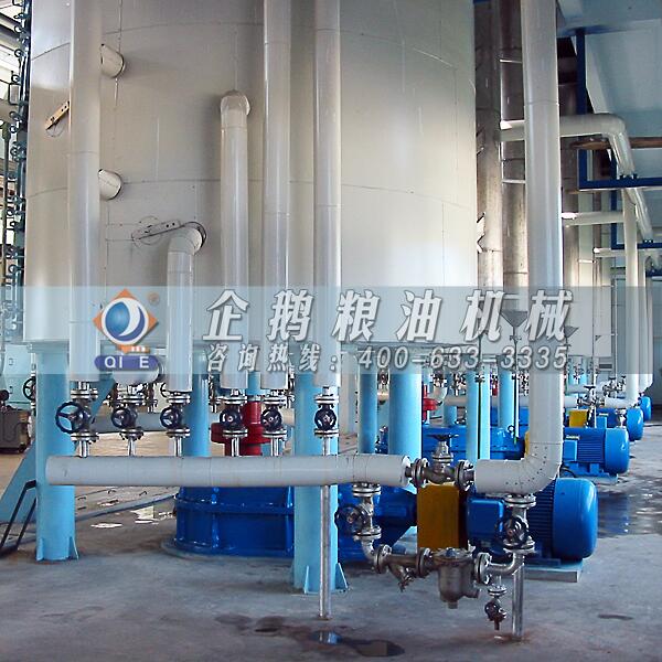 米糠油加工生產線,鄭州企鵝全力護航(圖1) 米糠油浸出設備